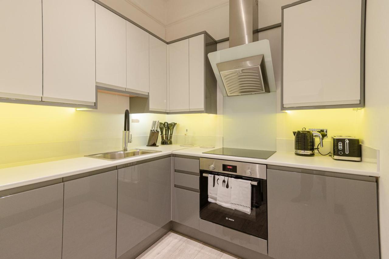 Kensington 2 Bed 2 Bath Apartment For 5 Guests Лондон Екстериор снимка
